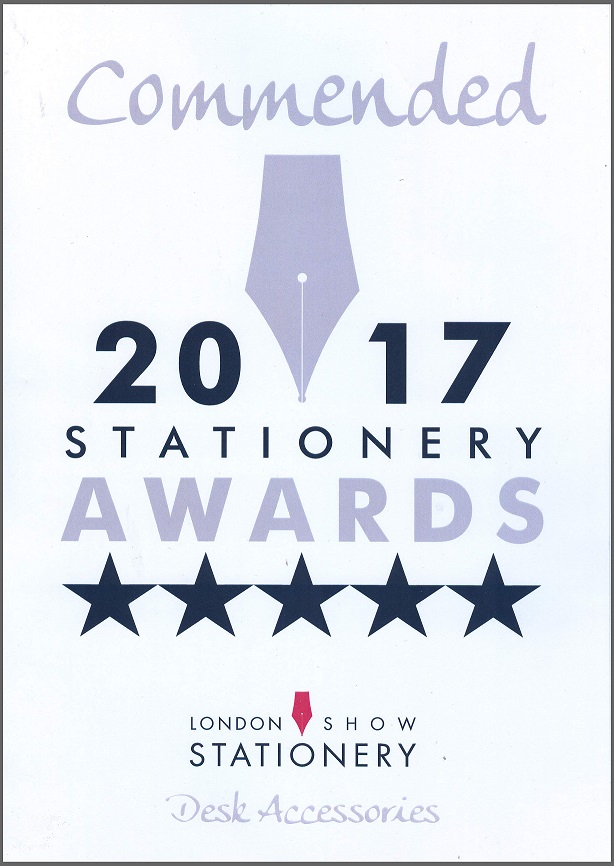 Romeo Maestri | La Storia | Gli anni '10 del XXI secolo | Il premio ricevuto al London Stationery Show 2017 Romeo Maestri | La Storia | Gli anni '10 del XXI secolo | Il premio ricevuto al London Stationery Show 2017