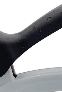 Non-slip rubber handle 