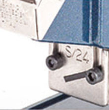 Opening front plate for easy staple jam removal